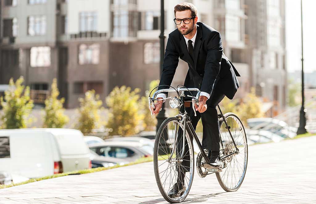 Auch mit dem Rennrad kann's durch die Stadt zur Arbeit gehen