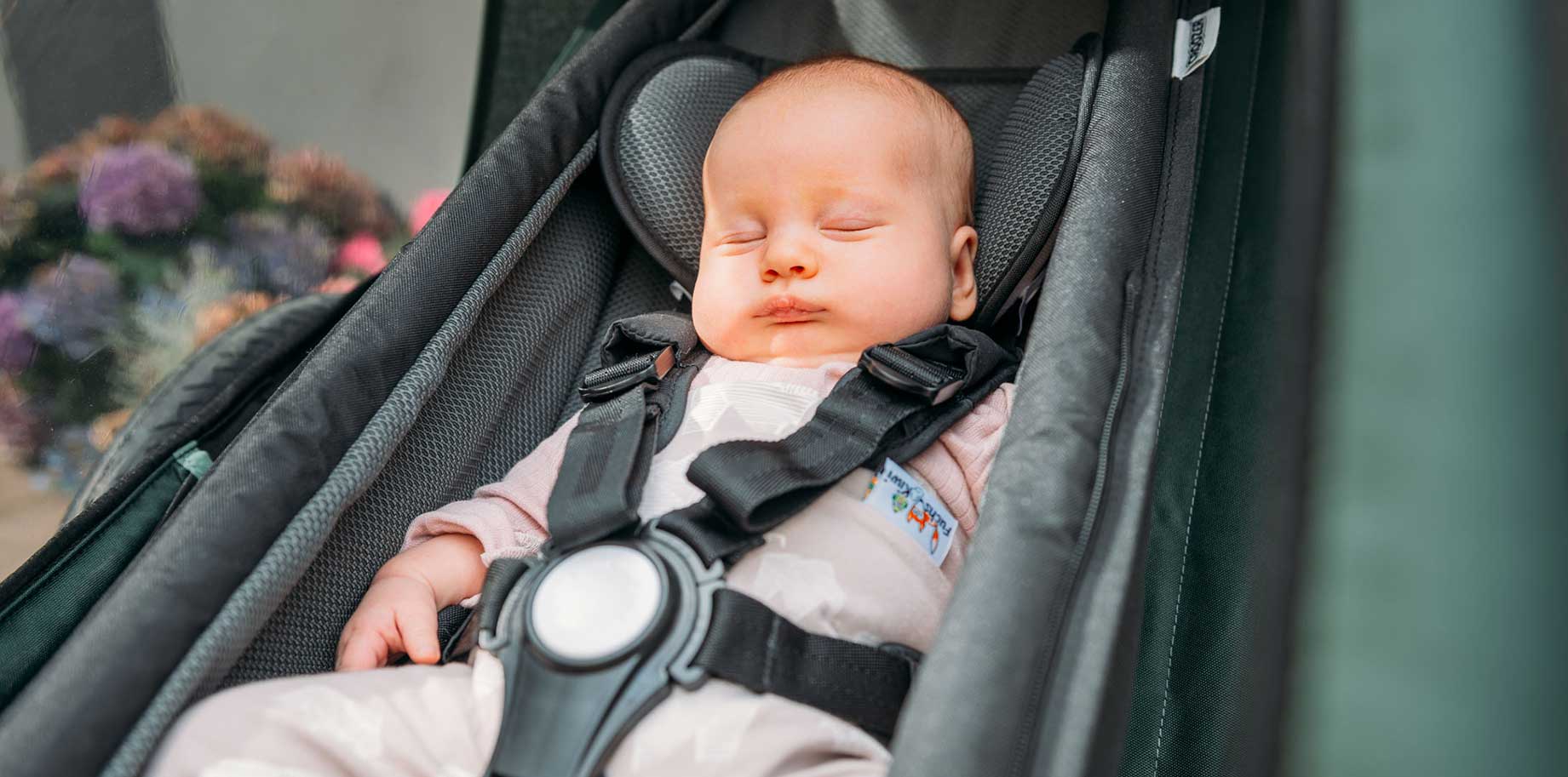 Den Fahrradanhänger schon für die Kleinsten mit dem richtigen Zubehör nutzen