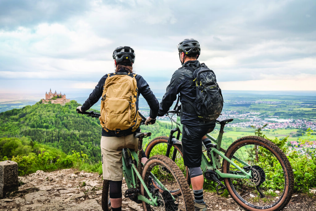 Mit dem richtigen E-Bike den schönen Ausblick genießen